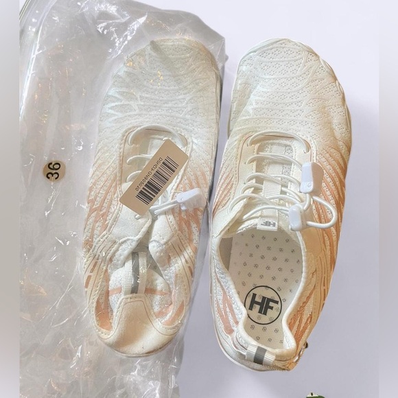 New With Tags Minimalist Barefoot Shoes, Women’s 36 - Picture 5 of 6